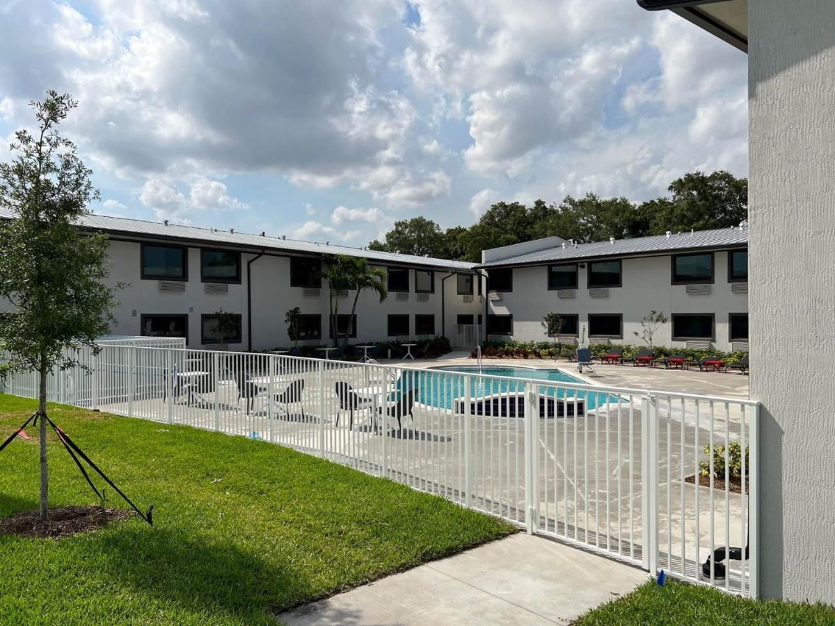 Motel 6-Fort Lauderdale, FL Eksteriør bilde