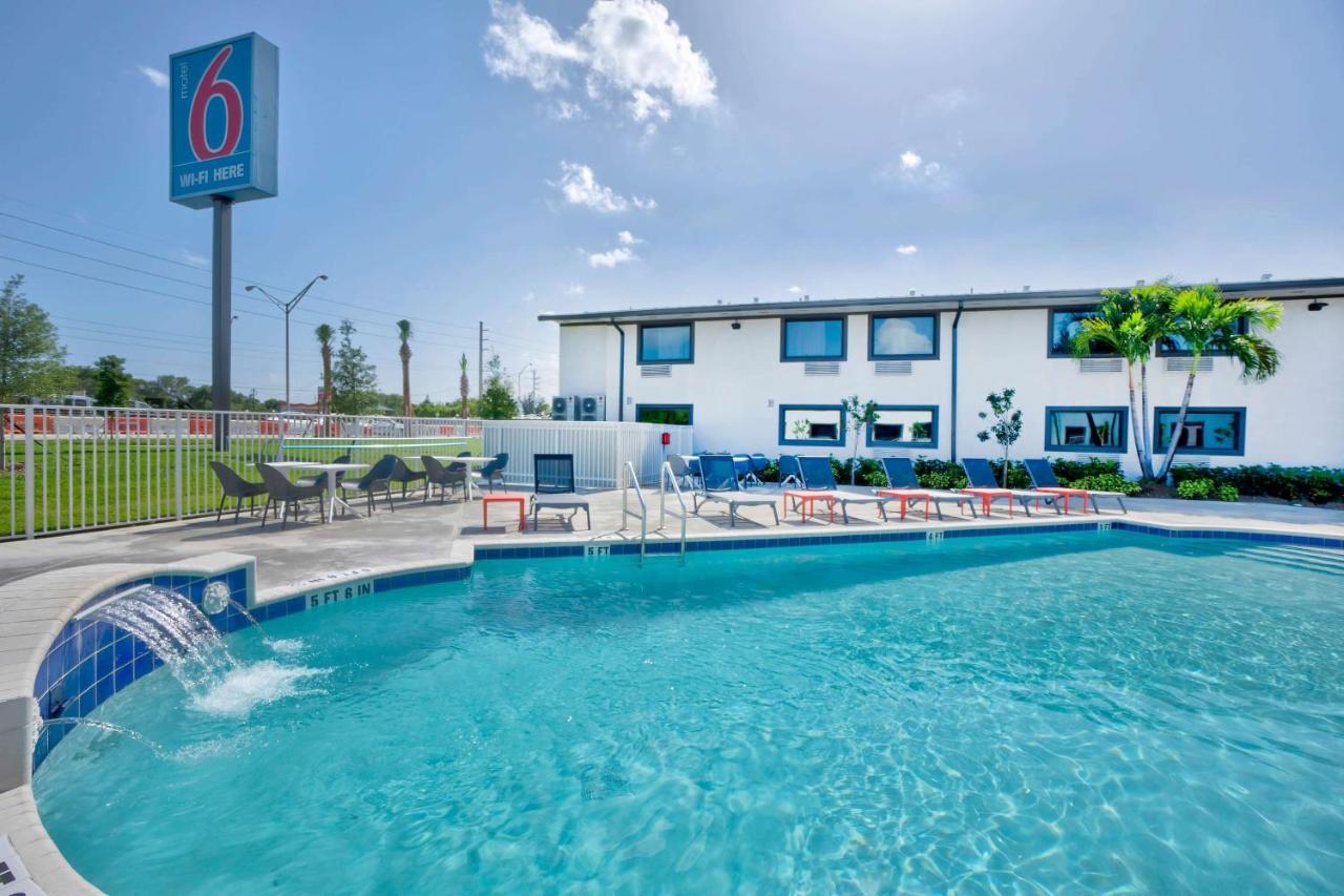 Motel 6-Fort Lauderdale, FL Eksteriør bilde