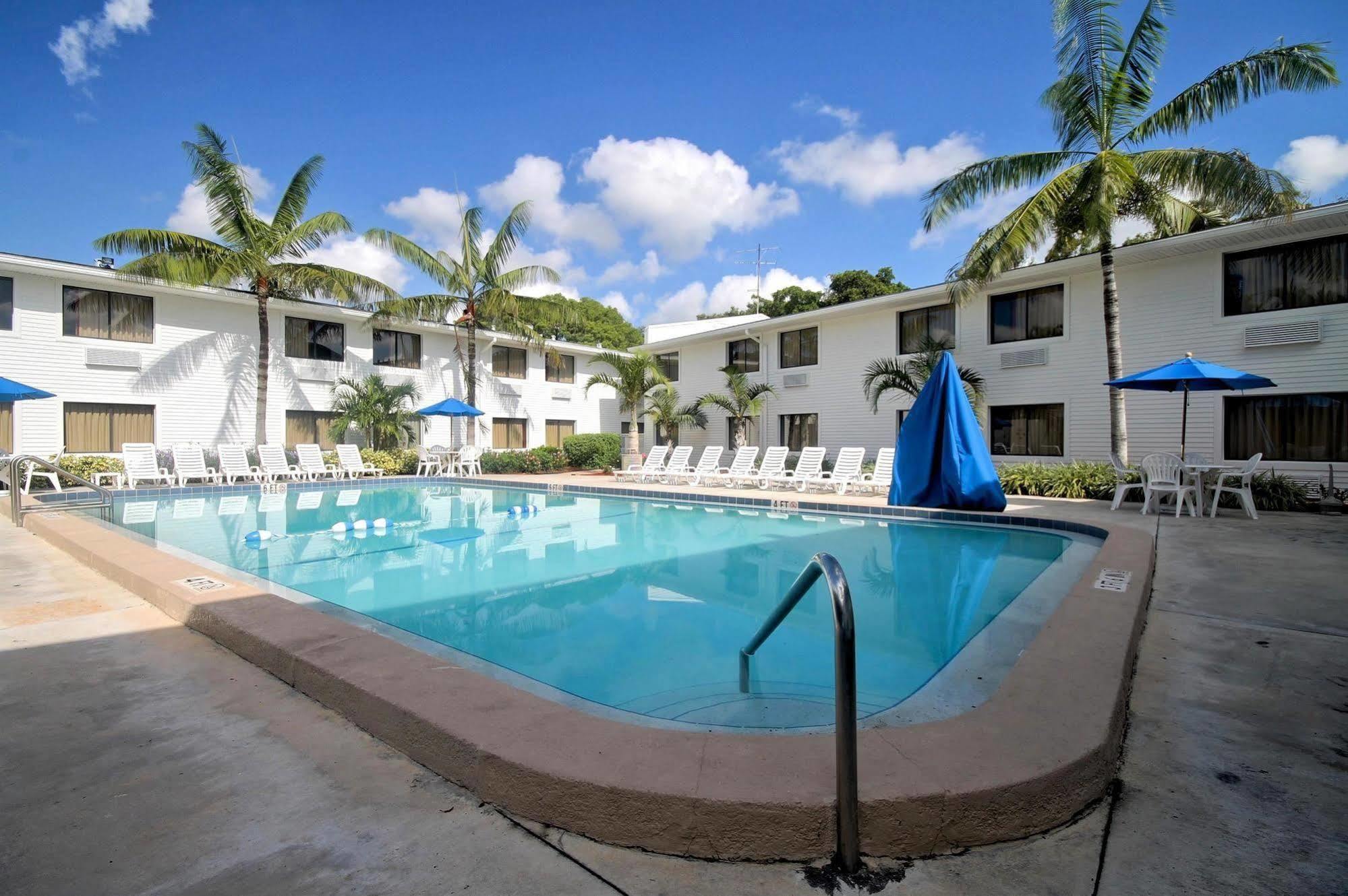 Motel 6-Fort Lauderdale, FL Eksteriør bilde