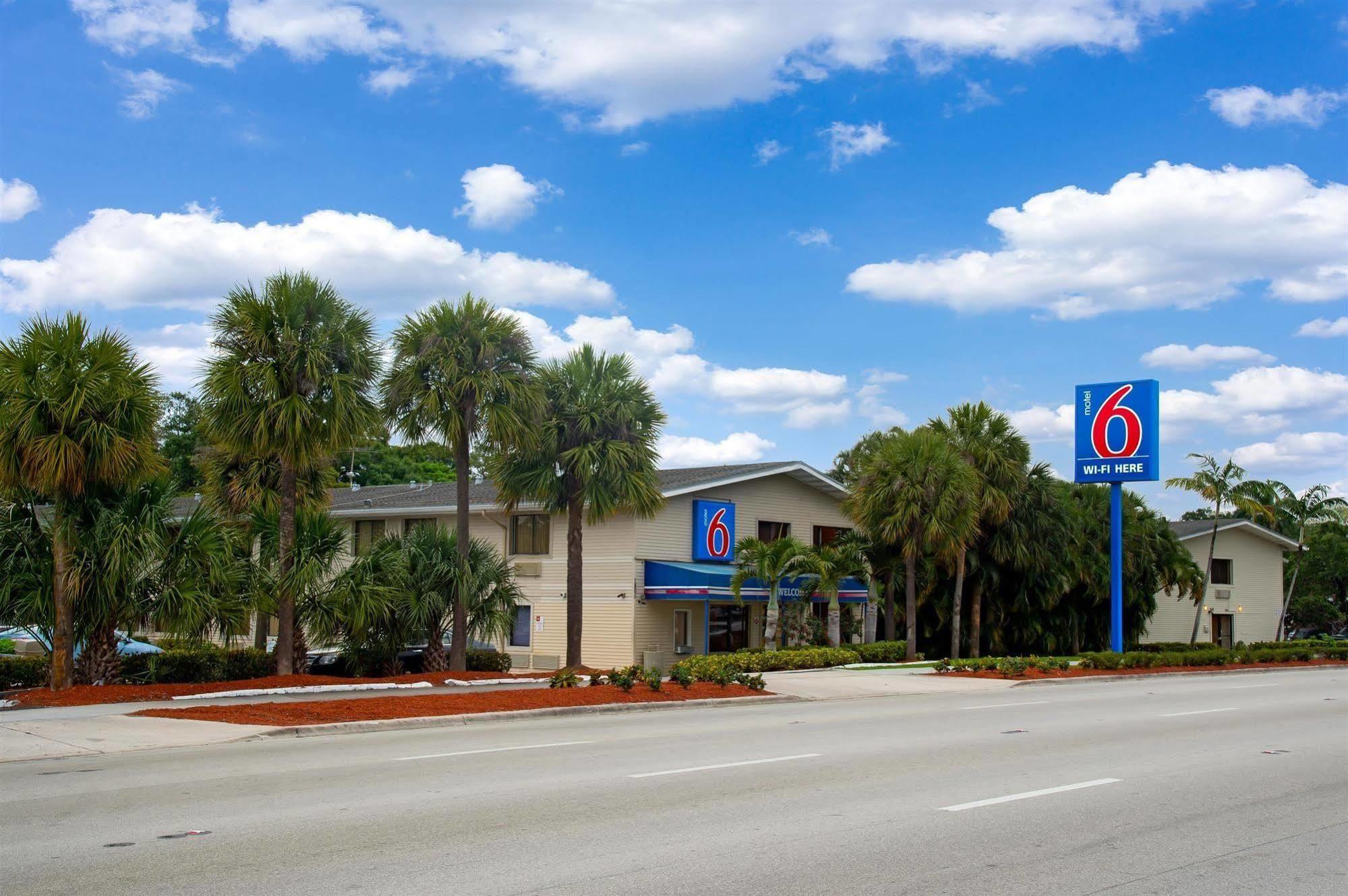 Motel 6-Fort Lauderdale, FL Eksteriør bilde